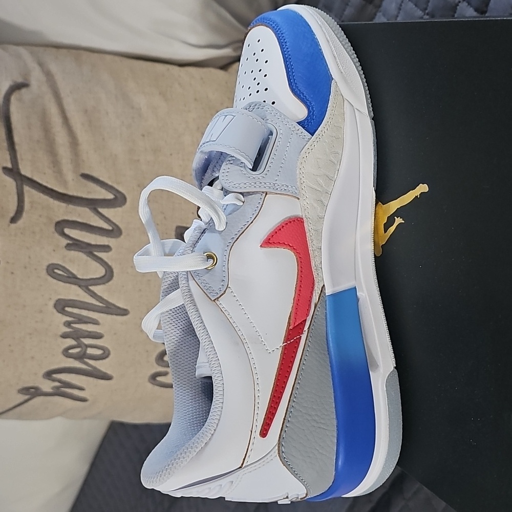 NEW!!! Jordan Legacy 312 Low in White and Red